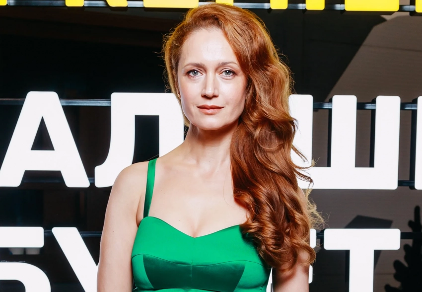 Виктория Исакова впервые вышла в свет после смерти мужа, режиссёра Юрия Мороза