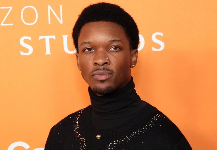 Громкий скандал в Голливуде: в машине певца d4vd нашли останки 15-летней пропавшей девочки, с которой у него был роман