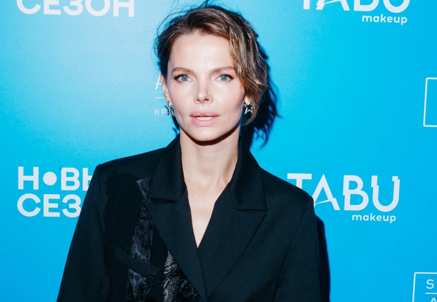 Елизавета Боярская вышла в свет на фоне слухов о третьей беременности