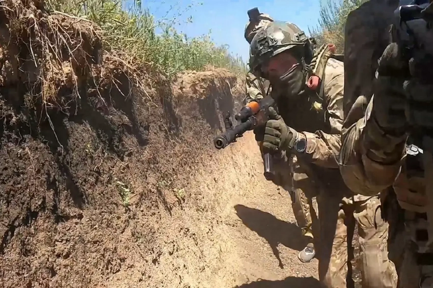 ВС РФ форсировали реку Волчья, закрепившись в Ивановке Днепропетровской области