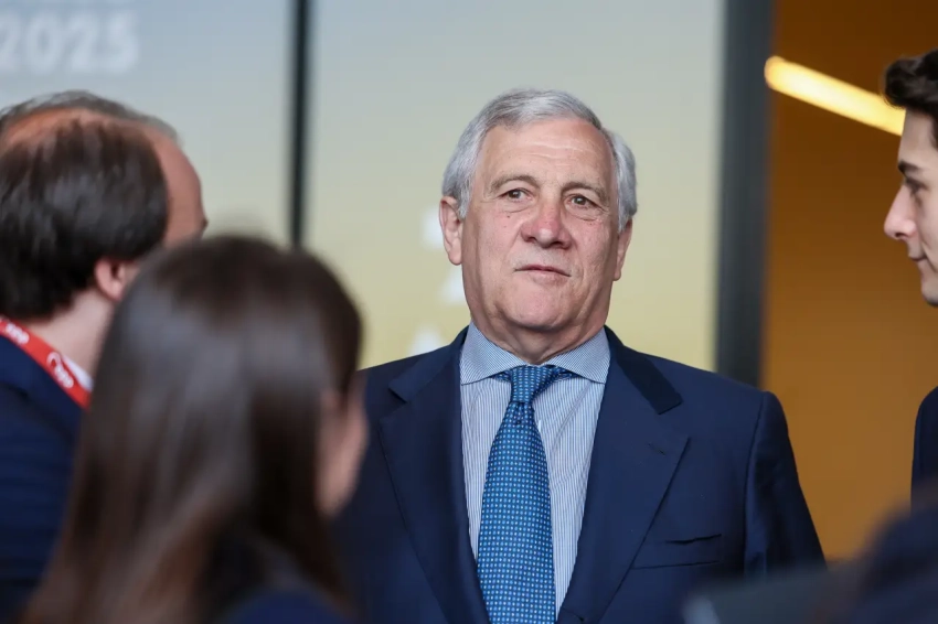 Глава МИД Италии уверил итальянцев, что Путин не собирается их атаковать