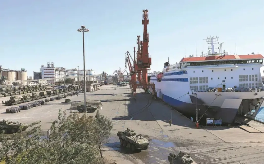 Разведка США: Китай наращивает паромный флот, готовясь к вторжению на Тайвань