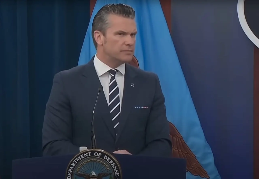 Хегсет: в Пентагоне больше не будет «никаких парней в платьях»