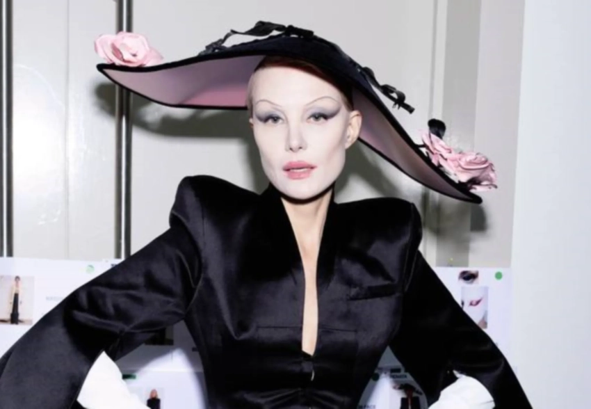 Рената Литвинова вышла на подиум на показе Matières Fécales