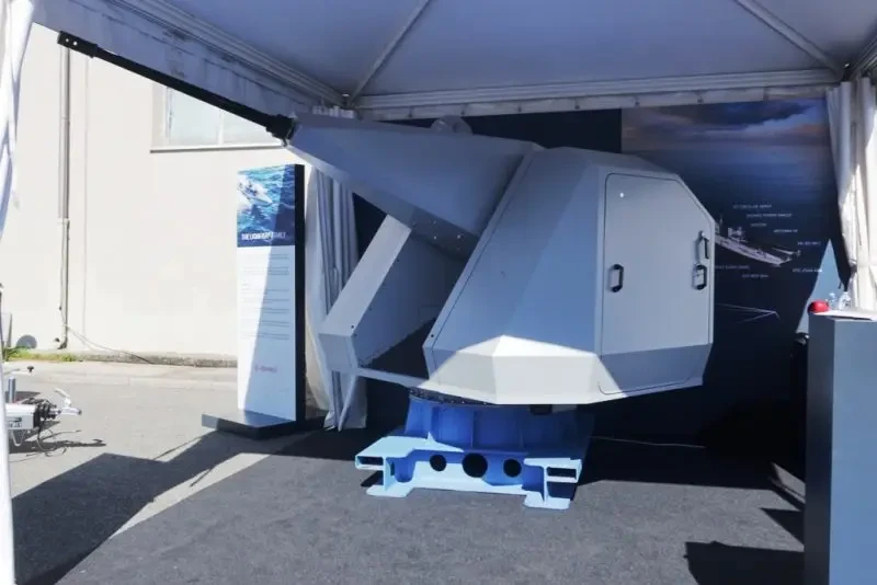 Компания Leonardo начала производство артиллерийских установок Lionfish 30