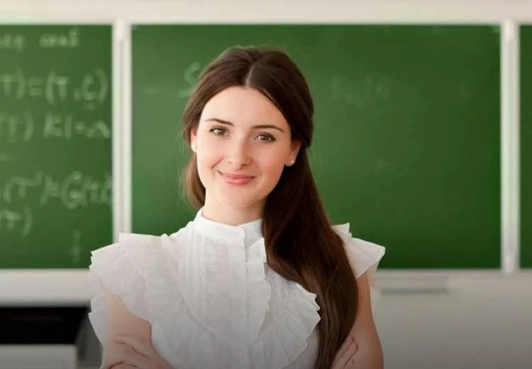 Веселый сценарий праздника на День учителя 5 октября 2025 года понравится всем причастным