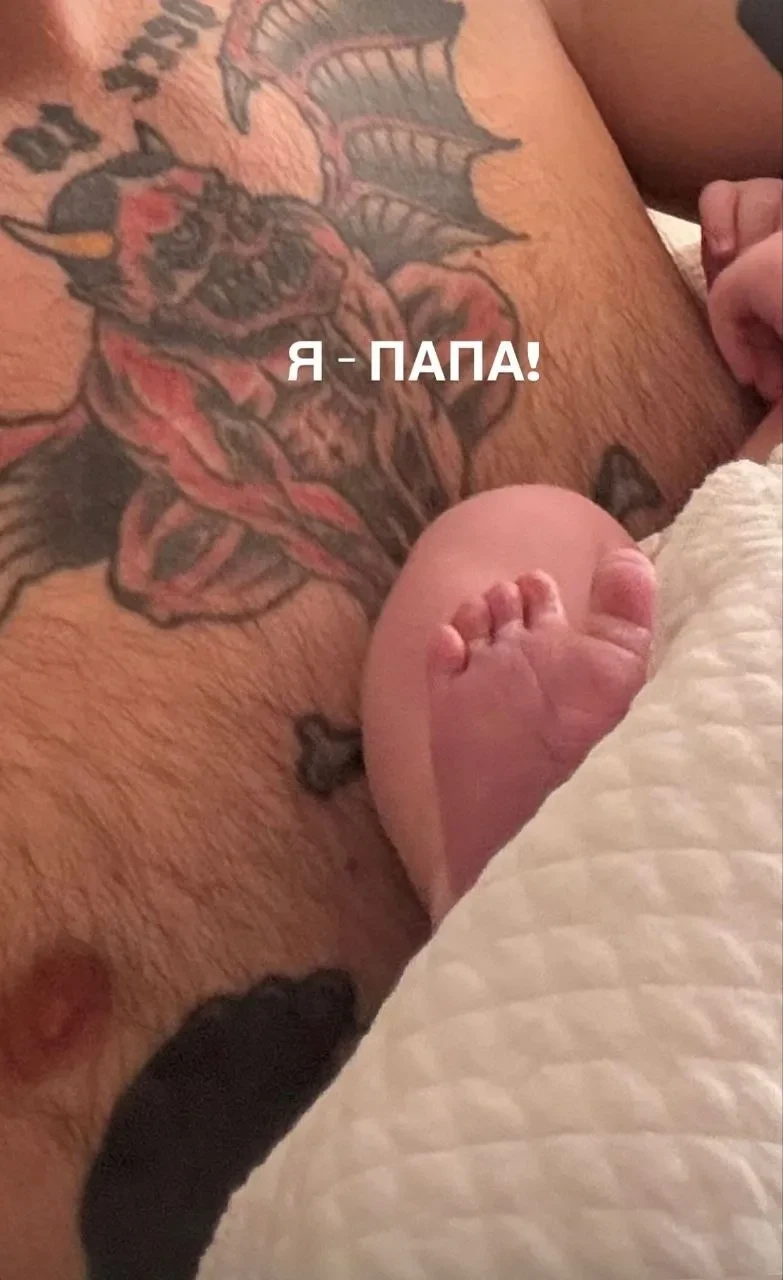 Стилист Виктория Салават впервые стала мамой