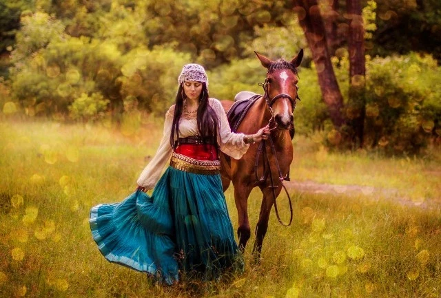 Что означает сон с цыганами, расшифровываем послания подсознания