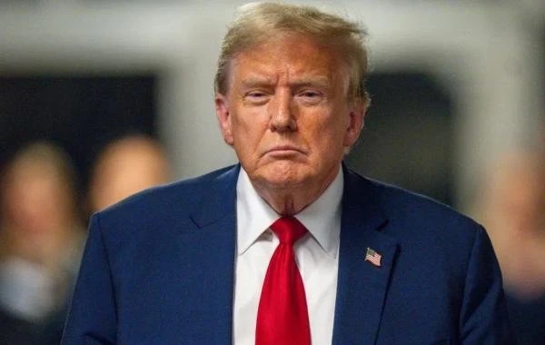 Трамп введёт дополнительные 100-процентные пошлины на товары из Китая