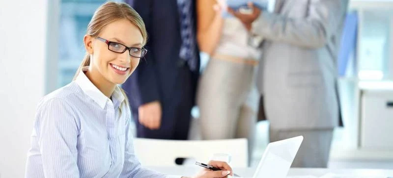 Поздравления кадровику с праздником 12 октября 2025 года в открытках, картинках и стихах