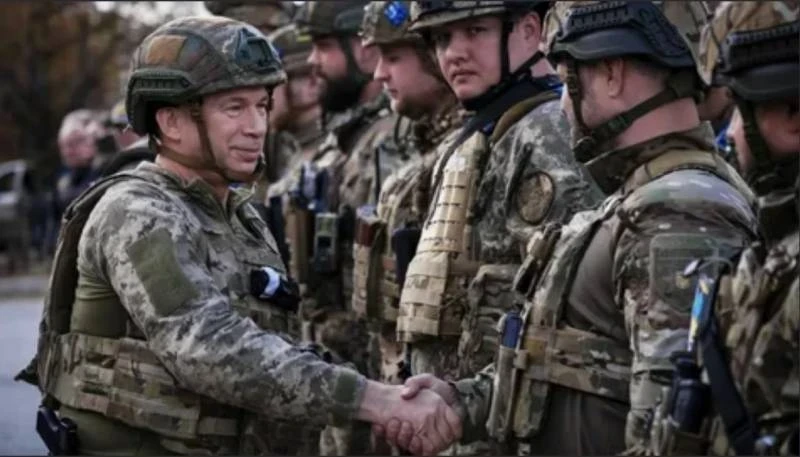 Генерал Попов: Сырский готовит неожиданное наступление