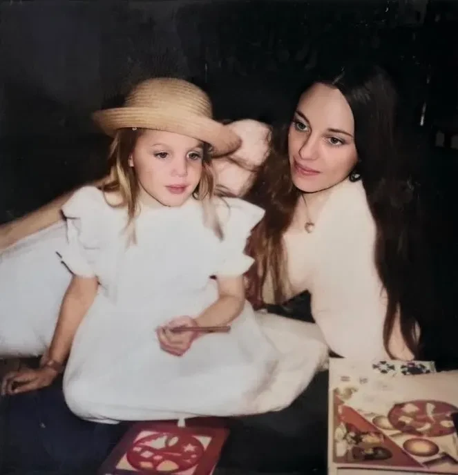 "Я не жалею об этом". Анджелина Джоли высказалась о своих операциях по удалению груди и яичников