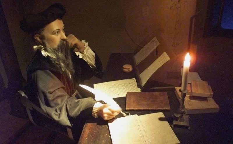 Предсказания Нострадамуса 2026: что ждёт мир и Россию по пророчествам великого француза