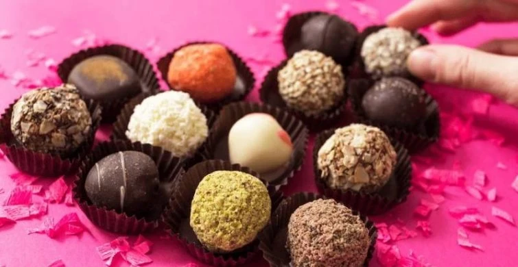 Всемирный день конфет 18 октября 2025 года: красивые поздравления с праздником