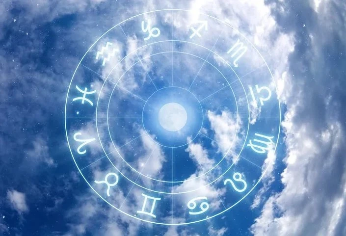 Гороскоп на 19 октября 2025 года подскажет, как лучше провести предстоящий день