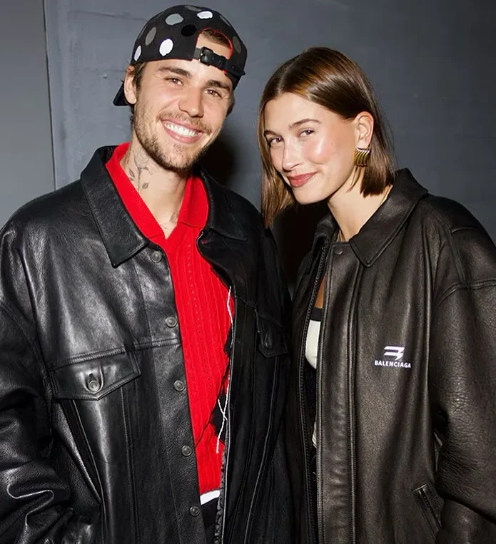 Джастину Биберу "нравится" вражда между его женой Хейли и бывшей девушкой Селеной Гомес