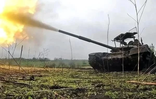 Юрий Подоляка в свежей сводке от 26.10.2025 сообщил о том, что ВС РФ вскоре освободят Покровскую агломерацию