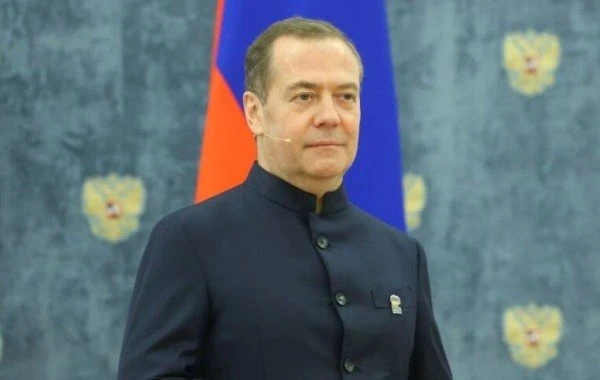 Медведев поздравил друзей России с успешным запуском "Буревестника"