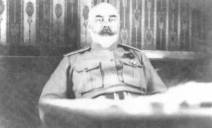 Антон Деникин: позор двух эвакуаций, отставка и бесславная жизнь в эмиграции