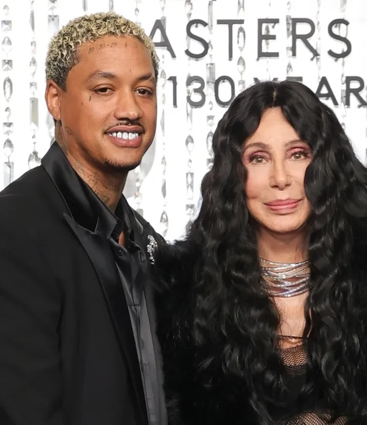 Шер с молодым бойфрендом, Летиция Каста, Эмили Ратаковски и Дита фон Тиз на выставке Swarovski