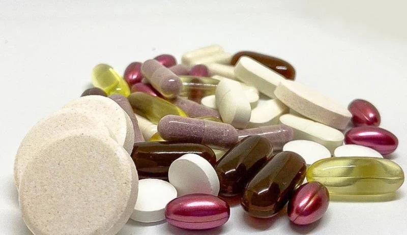 Вокруг витамина D опять ажиотаж: названы все риски бесконтрольного приема добавок