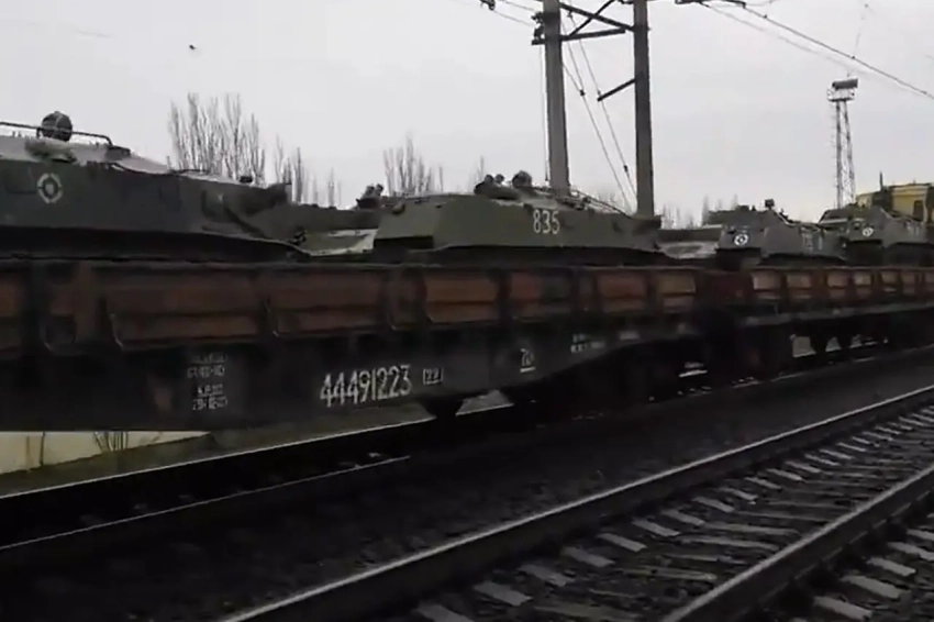 «Умные дроны» армии РФ успешно атаковали железнодорожный состав с техникой ВСУ