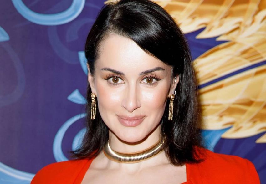 "Выгляжу лучше, чем в 30". 49-летняя Тина Канделаки высказалась о старении