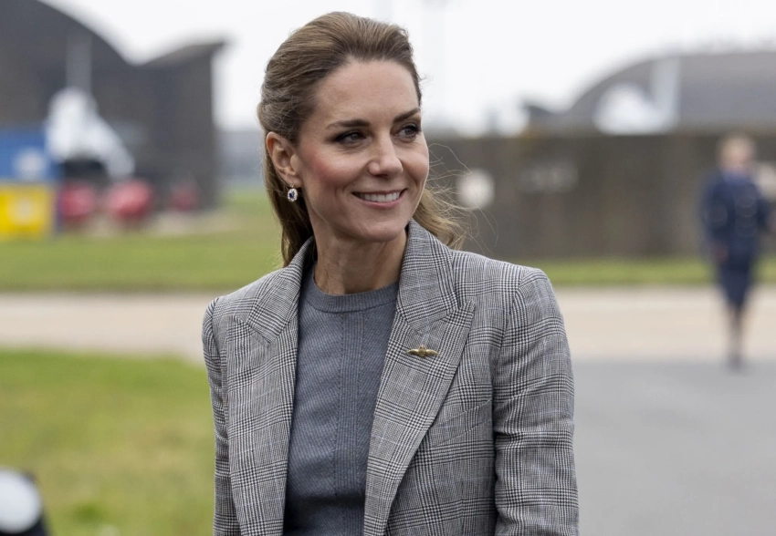 Кейт Миддлтон посетила базу Королевских ВВС Великобритании и полетала на авиасимуляторе