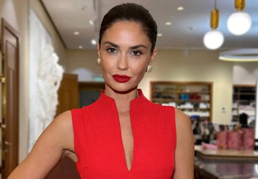 "Диет я не держу, мне лень". Агата Муцениеце рассказала о набранных во время беременности килограммах