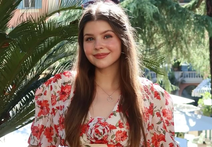 Дочь Олега Табакова и Марины Зудиной отдыхает в Италии