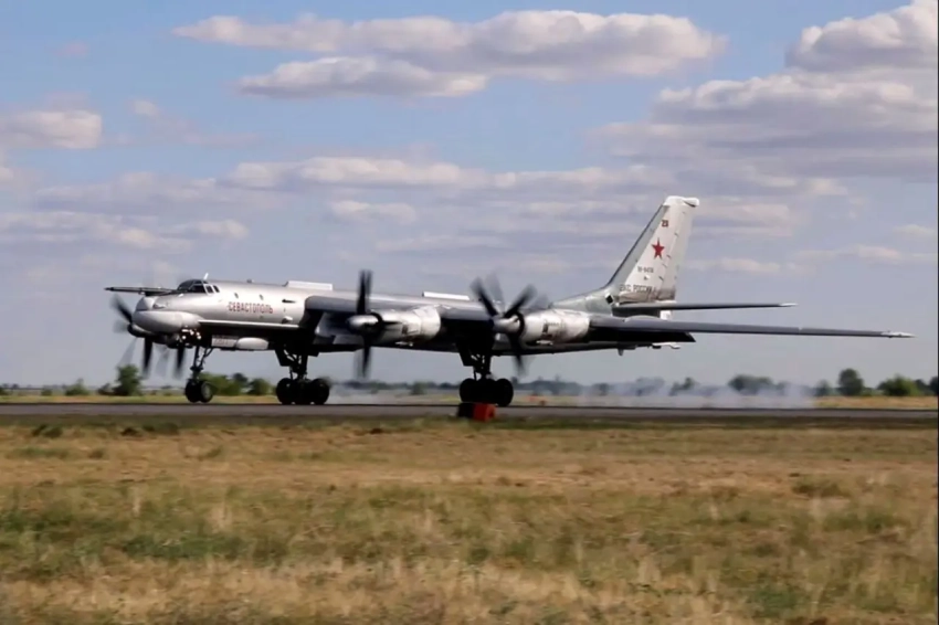 Украинские ресурсы: Ту-95 ВКС России готовят новый ракетный удар по Украине