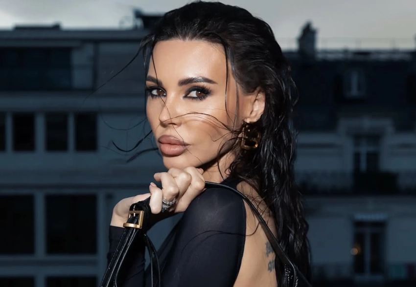 "Купила пригласительный за 8 тысяч евро". Оксану Самойлову не пустили на показ Balenciaga в Париже