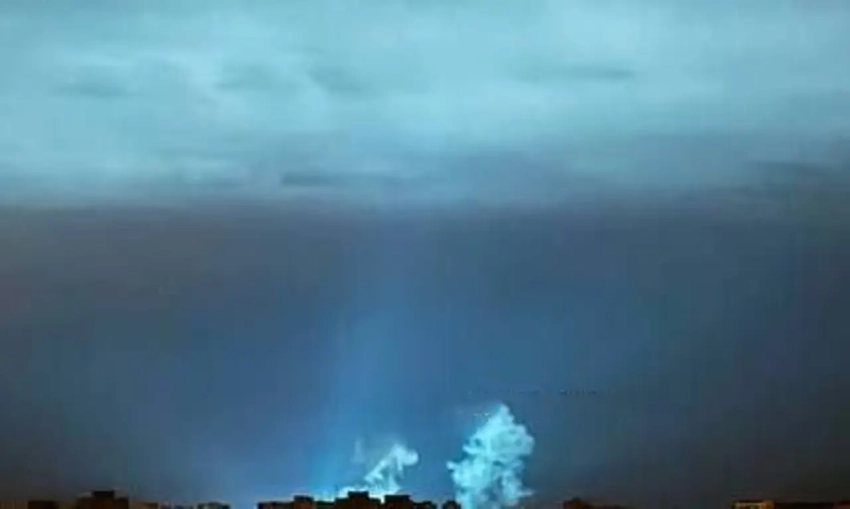 Голубое свечение во время ударов становится атрибутом для Украины