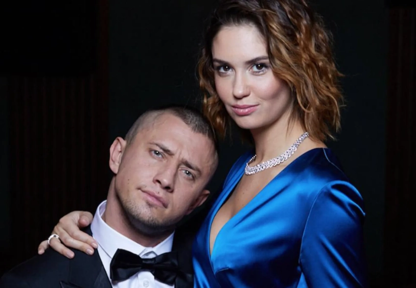 "Раньше был достаточно переменчивый характер, сейчас я стабилен". Павел Прилучный рассказал об изменениях после развода с Агатой Муцениеце