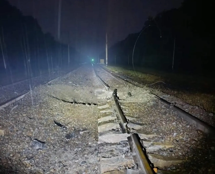 Представлены кадры с ударами по транспортной и энергоинфраструктуре противника