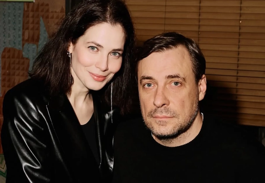 Максим Матвеев, Юлия Снигирь с Евгением Цыгановым и Софья Синицына на вечеринке в Москве