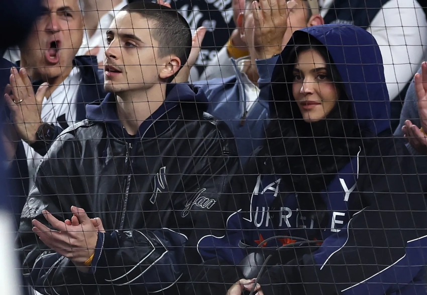 Тимоти Шаламе и Кайли Дженнер посетили бейсбольный матч