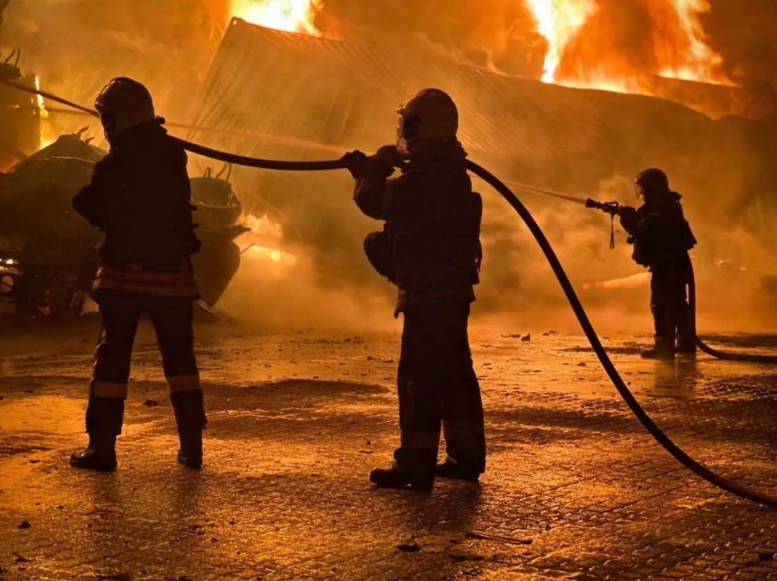 «ПВО опять всё сбила, расходимся» - украинские пользователи комментируют удары