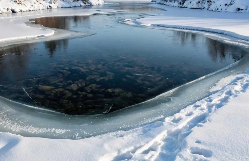 Украинские эксперты: Зимой русские по льду могут форсировать Днепр близ Херсона