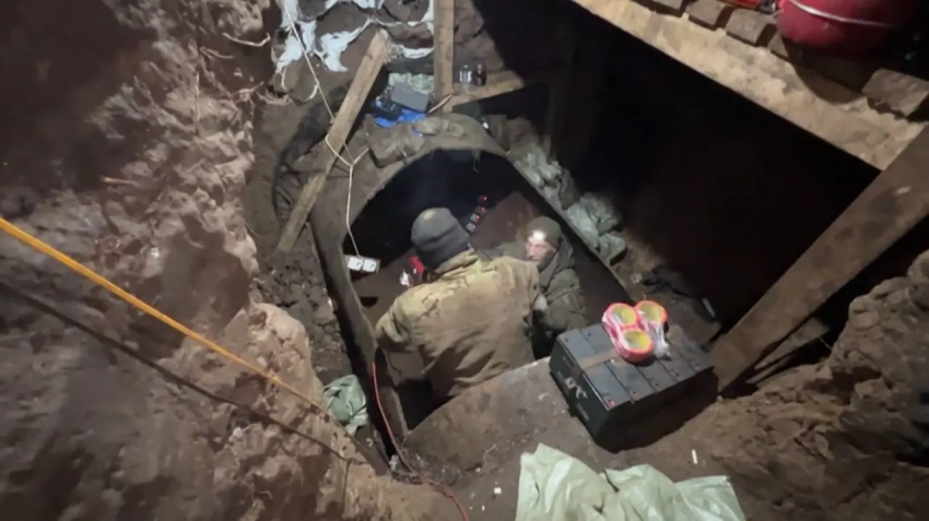 Враг в Покровске начал затапливать канализацию, пытаясь помешать движению ВС РФ