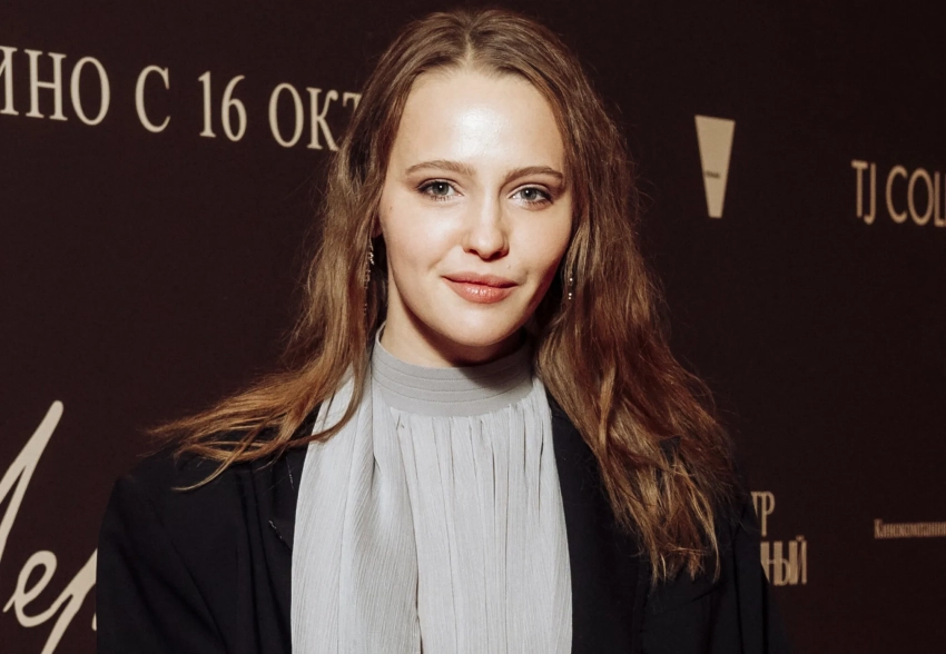 Константин Эрнст, Никита Ефремов и Юлия Хлынина на премьере фильма "Лермонтов"