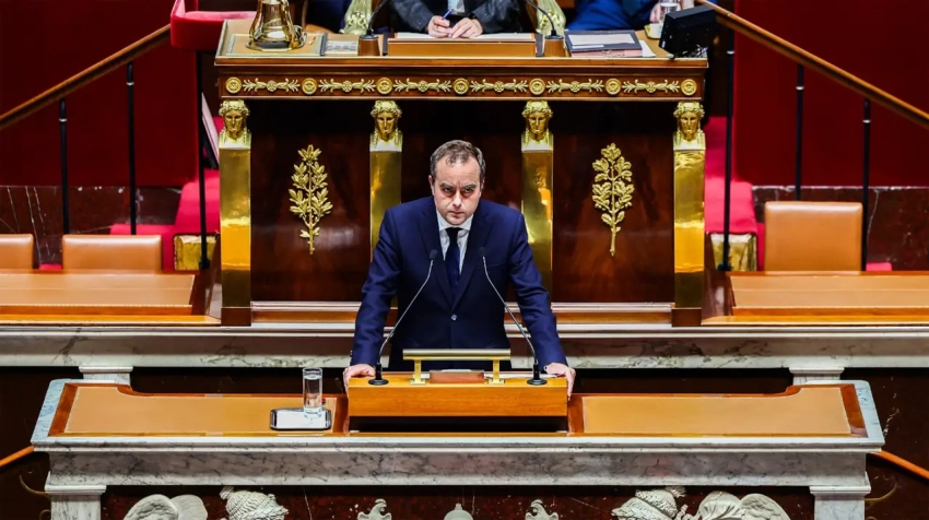 Уходивший из-за налогов в отставку Лекорню снова предложил повысить налоги