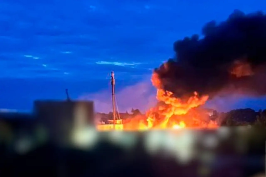 Полыхнули точно не газеты: удар нанесён по складам «Новой почты» в Нежине