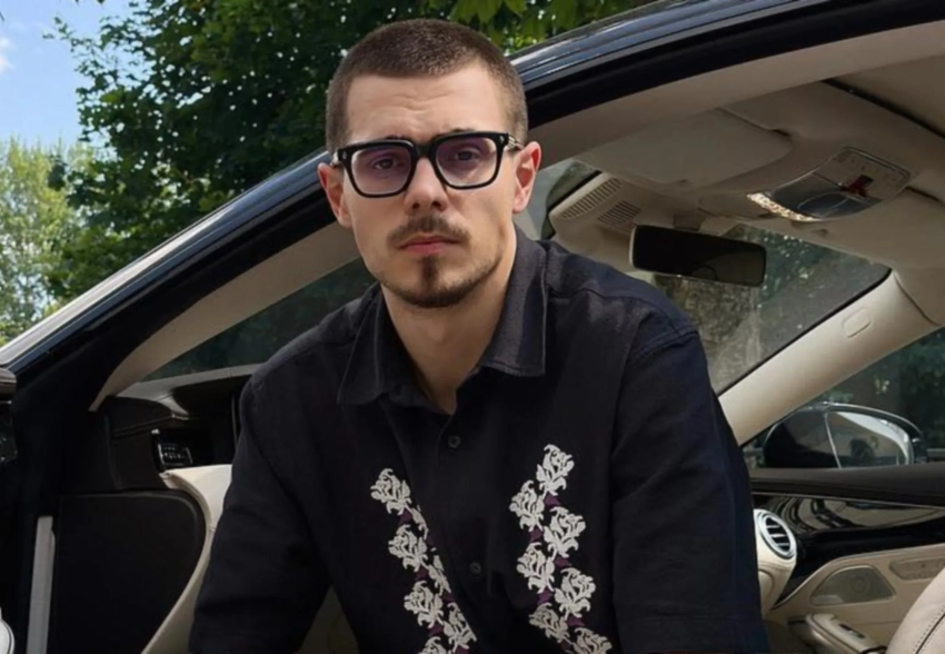 У бойфренда Дины Саевой Никиты Ефремова* арестовали имущество на "сотни миллионов" рублей