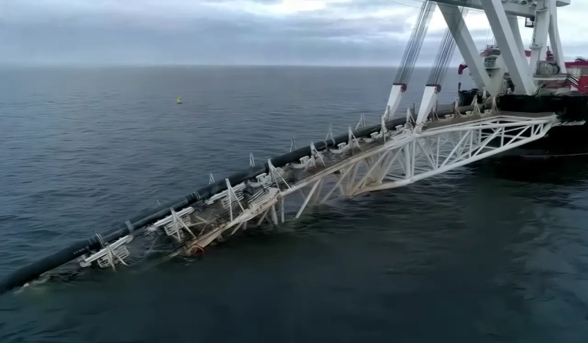 ФРГ требует прояснить диверсию на «Северном потоке» и ушла от вопроса о Польше