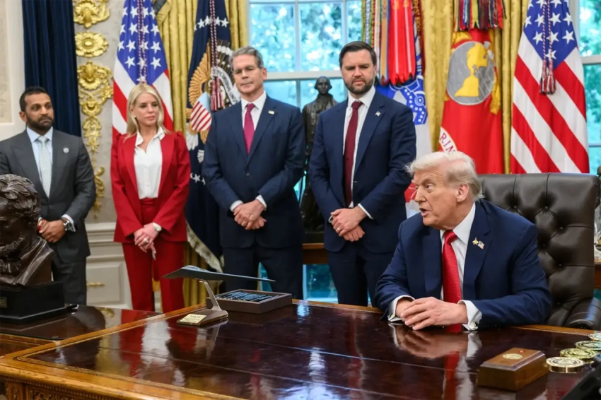 У Трампа поинтересовались, предлагал ли он Зеленскому вывести войск из Донбасса