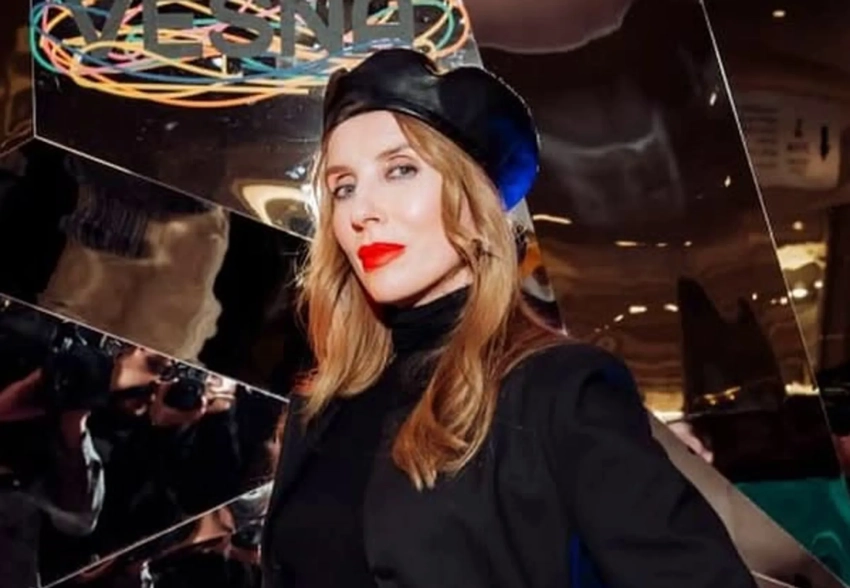 Светлана Бондарчук, Яна Рудковская, Марьям Тилляева с женихом на показе Vesna Fashion Show