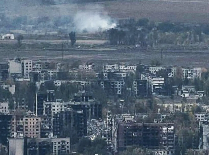 Глава ДНР: Большая часть Красноармейска перешла под контроль армии России