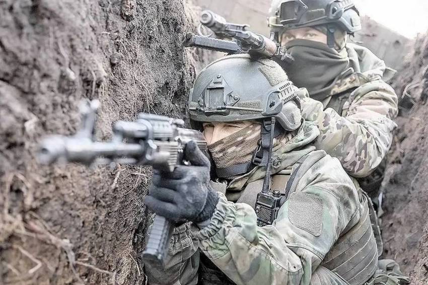 Ситуация ухудшается с каждым днём, ВС РФ заходят Гуляйполю в тыл - Рёпке