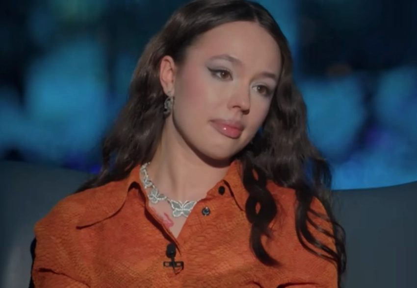 "Если каждого мы будем называть доносчиком, то сойдём с ума". Инстасамка рассказала о встрече с Екатериной Мизулиной, конфликте с Мэйби Бэйби и отношении к России